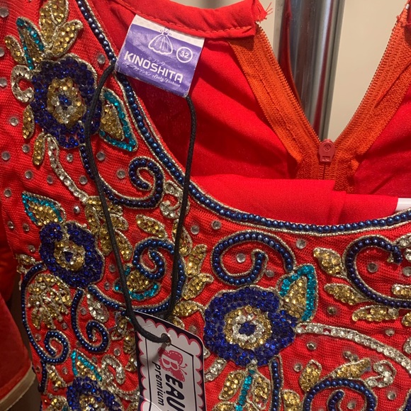 Girls dress new without tags size 32 red - Picture 3 of 3